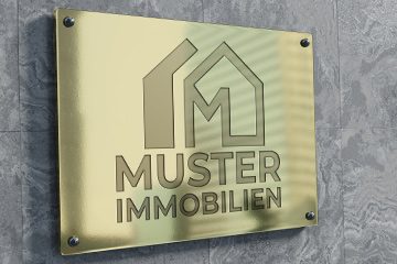 Messingschild mit Makler-Logo