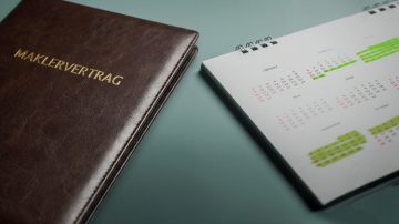 Laufzeit, Ausnahmen, Fristen und Verlängerung eines Maklervertrags Maklervertrag und Kalender mit eingetragenen Fristen